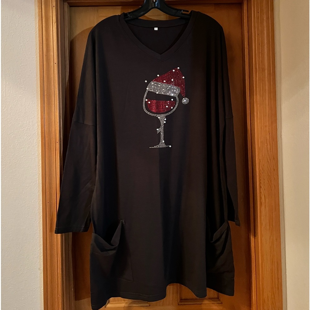 Oversized Christmas Wine Glass T-shirt